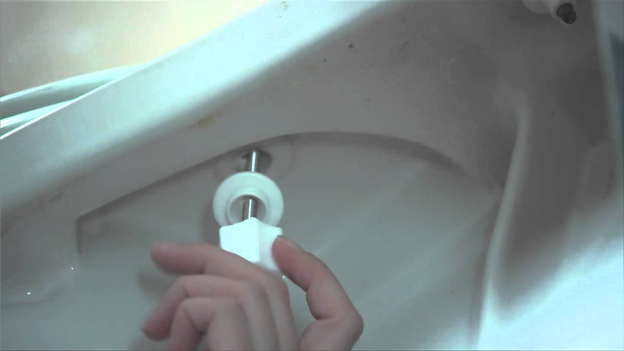 Comment Changer un Abattant de WC