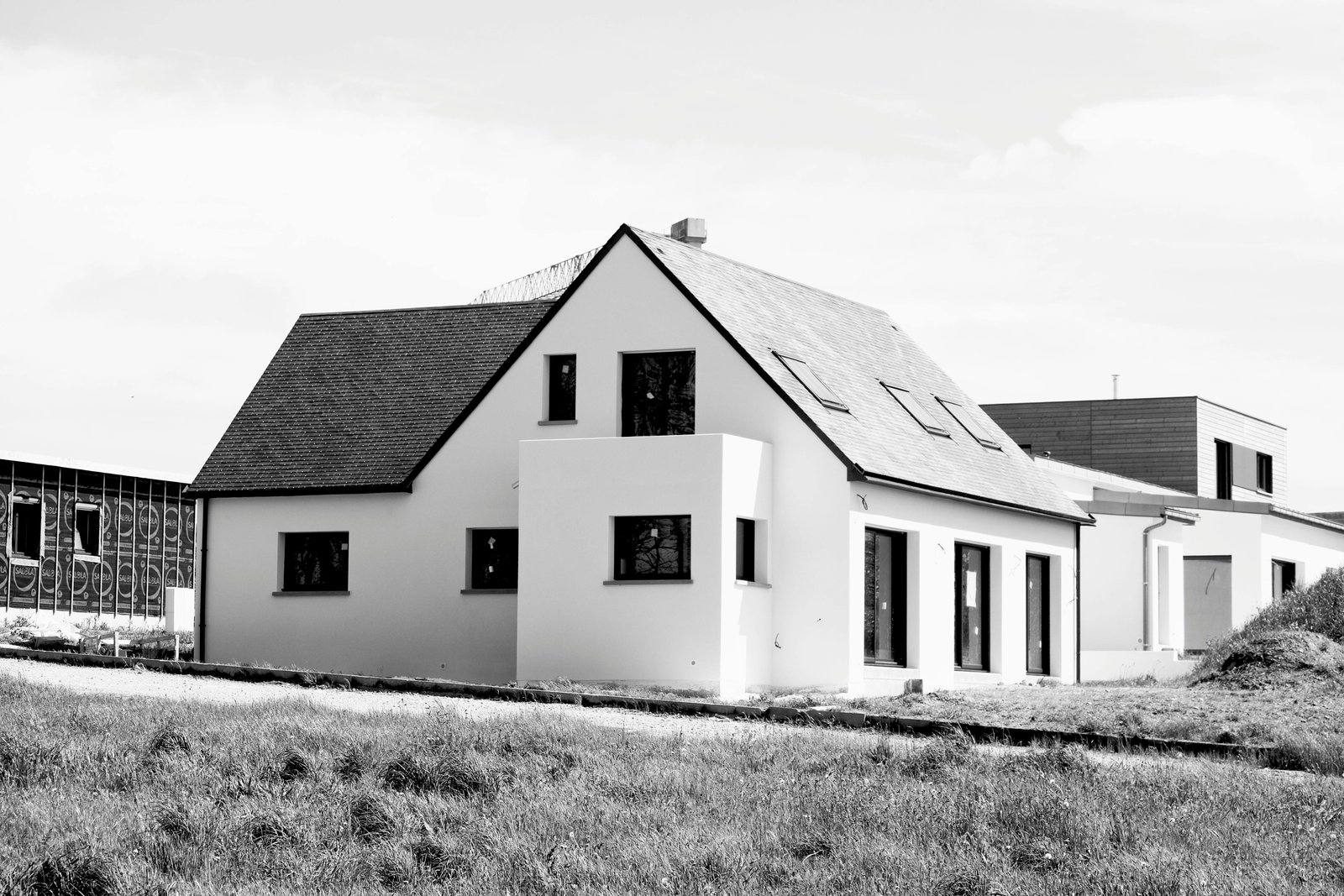 Travaux d'isolation dans une maison moderne