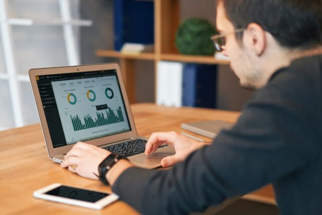 Faire son SEO et son GEO soi-même : ce qui est possible